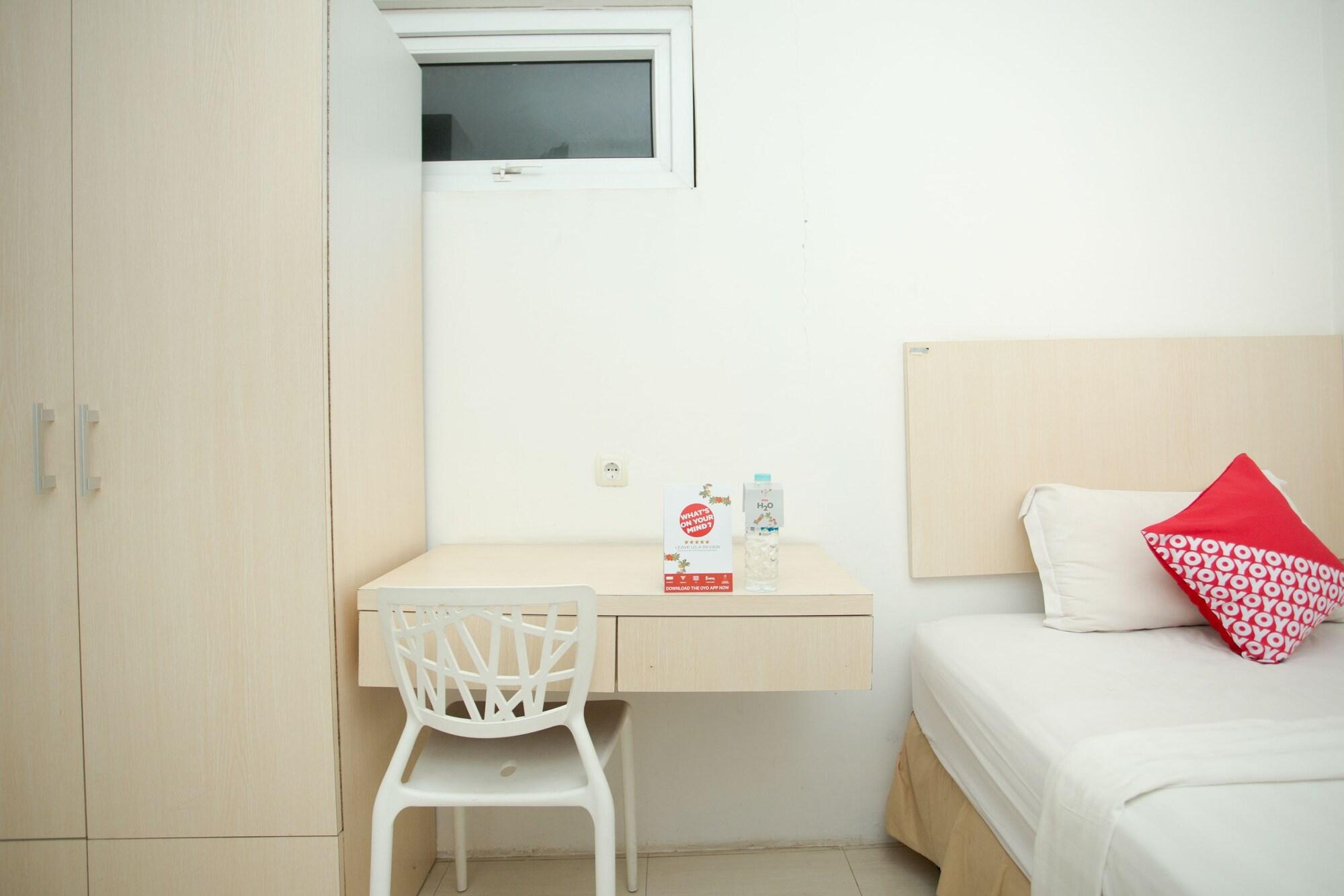 Hotel Oyo 850 Lapan Lapan Banjarmasin  Esterno foto