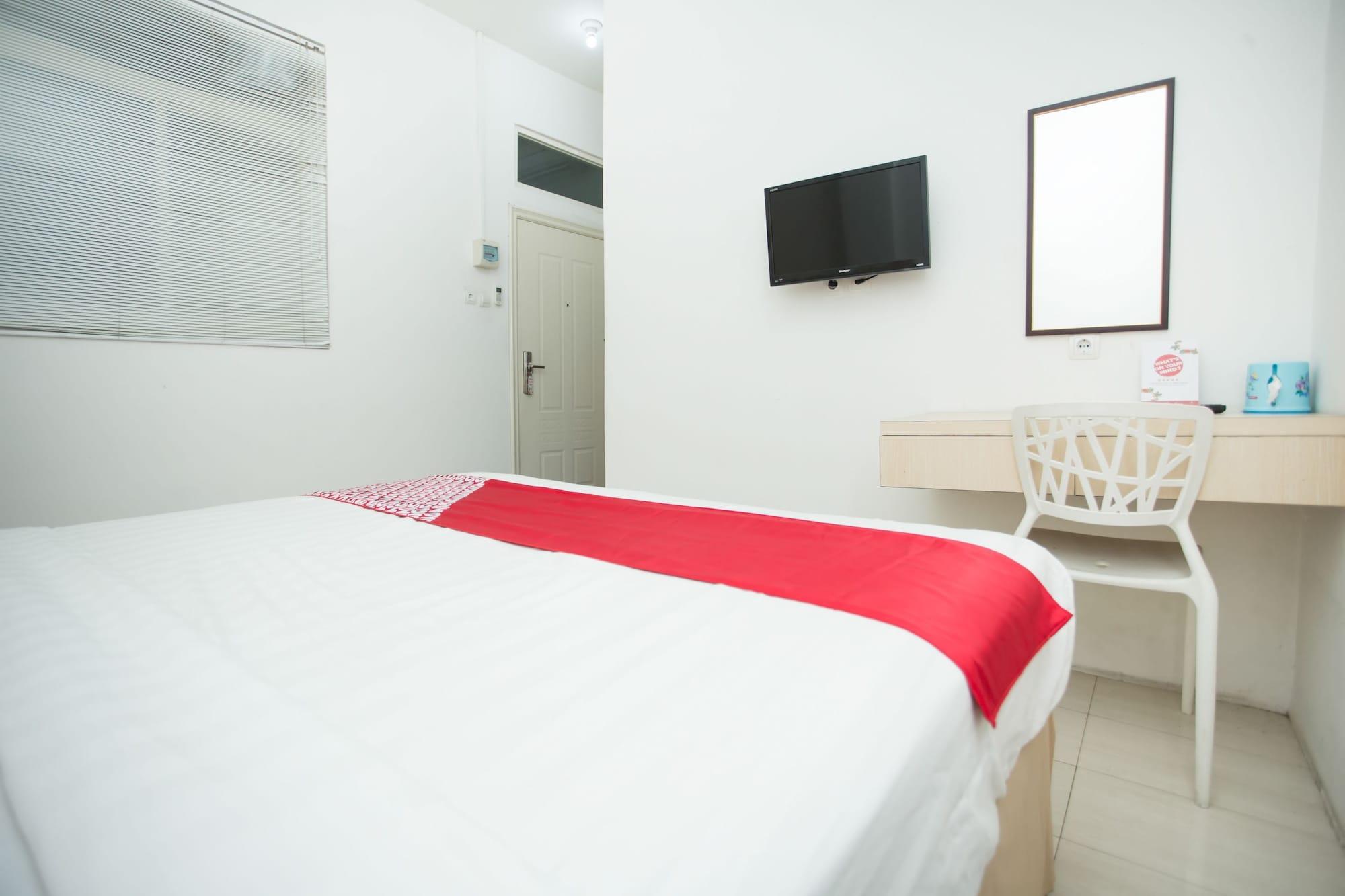 Hotel Oyo 850 Lapan Lapan Banjarmasin  Esterno foto